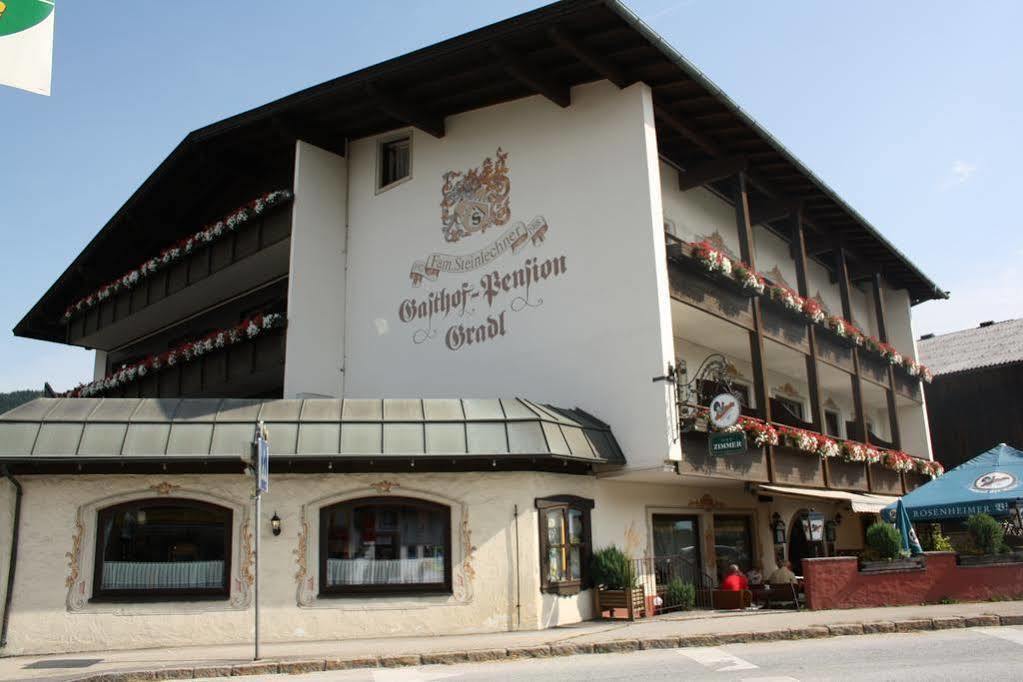 Hotel Restaurant Gradlwirt Niederndorf  Buitenkant foto