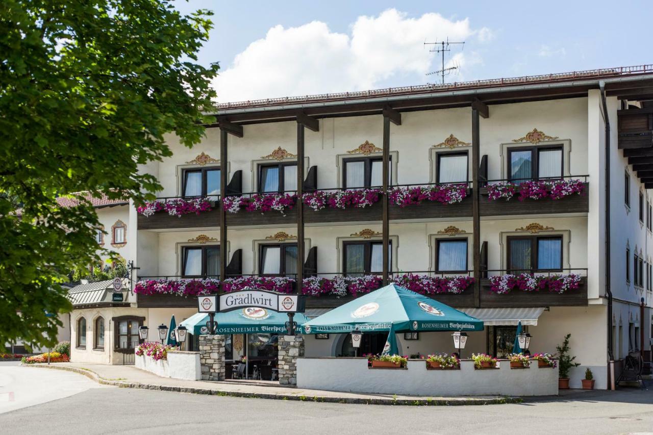 Hotel Restaurant Gradlwirt Niederndorf  Buitenkant foto