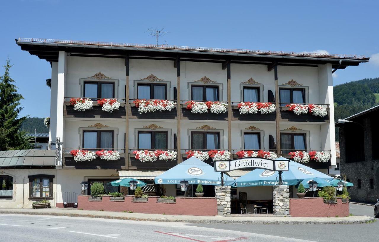 Hotel Restaurant Gradlwirt Niederndorf  Buitenkant foto